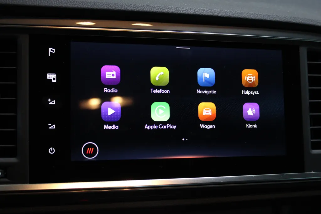 SEAT Ateca 1.0 TSI Style Business Intense / NAVIGATIE / CAMERA / APPLE CARPLAY / ANDROID AUTO / FULL LED /