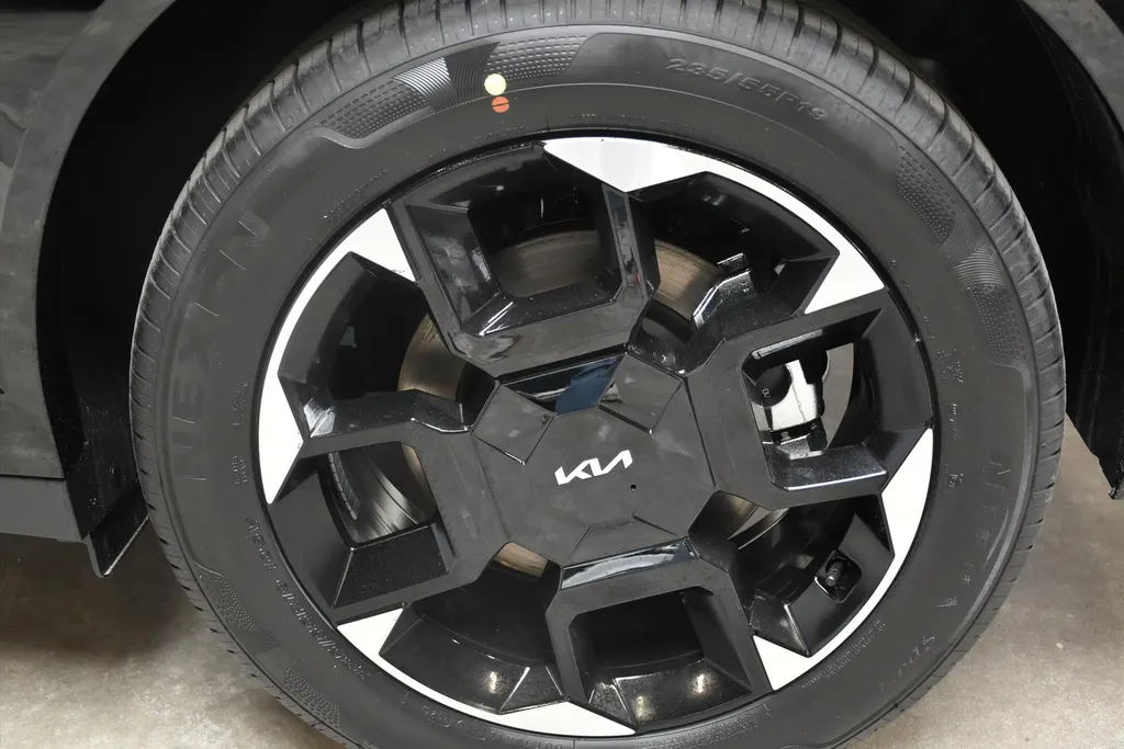 Kia EV5 81,4 kWh 217pk 2WD GT-PlusLine NIEUW TE BESTELLEN