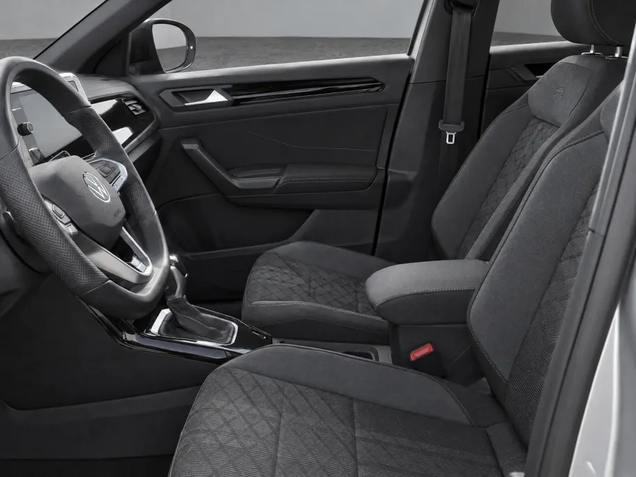 Volkswagen T-Roc 1.5TSI/150PK R-Line Black Style · Panoramadak · Camera + Parkeersensoren · Keyless · Apple/Android Car Play · Stoelverwarming · Garantie t/m 20-08-2027