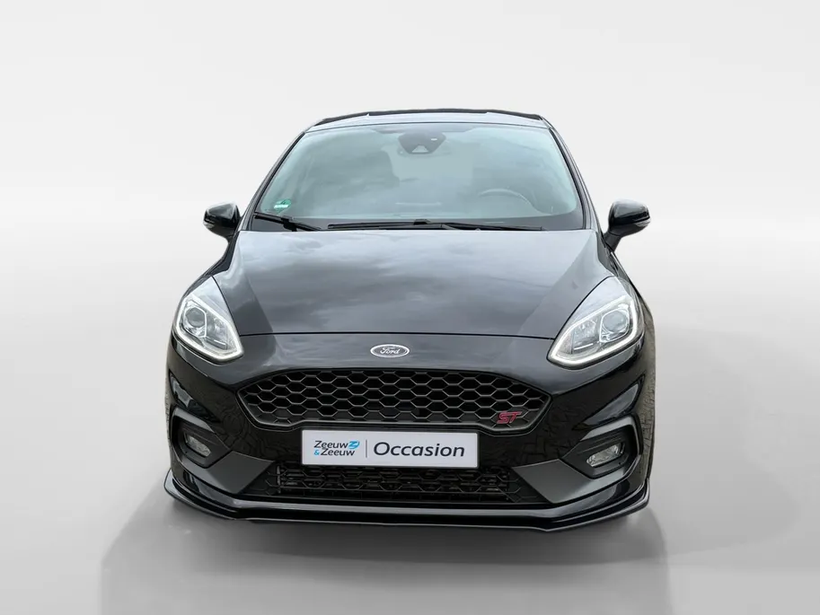 Ford Fiesta 1.5 EcoBoost ST-3 | Volledig dealer onderhouden | NL auto | Winter pack | BLIS | Parkeersensor achter | Achteruitrijcamera | B&O audio | Apple carplay & Android auto | 18' lichtmetalen velgen | Bovag garantie |