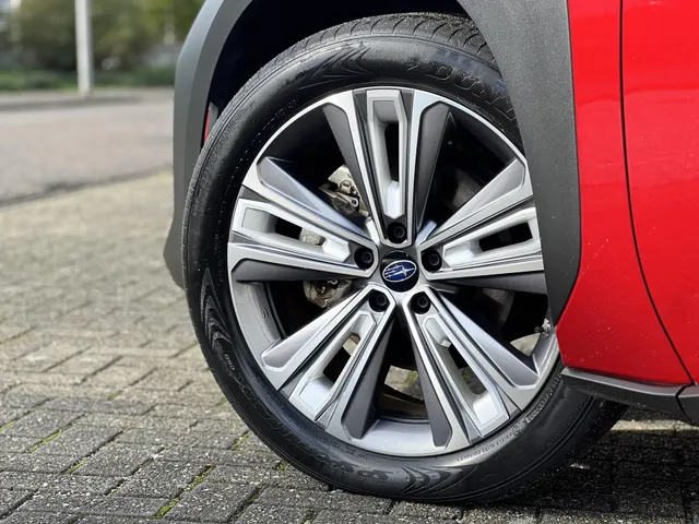 Subaru Solterra Sky Package 71 kWh | Apple Carplay & Android Auto | Panorama Dak | Lederen Bekleding | Elek. Stoelen Met Geheugen Functie