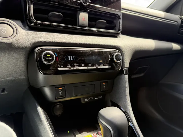 Toyota Yaris 1.5 Hyb. 115 Dynamic | Comfort Pack |
