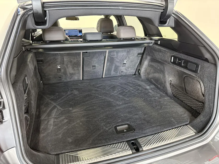 BMW 5 Serie Touring 550e xDrive Innovation Pack M Sportpakket