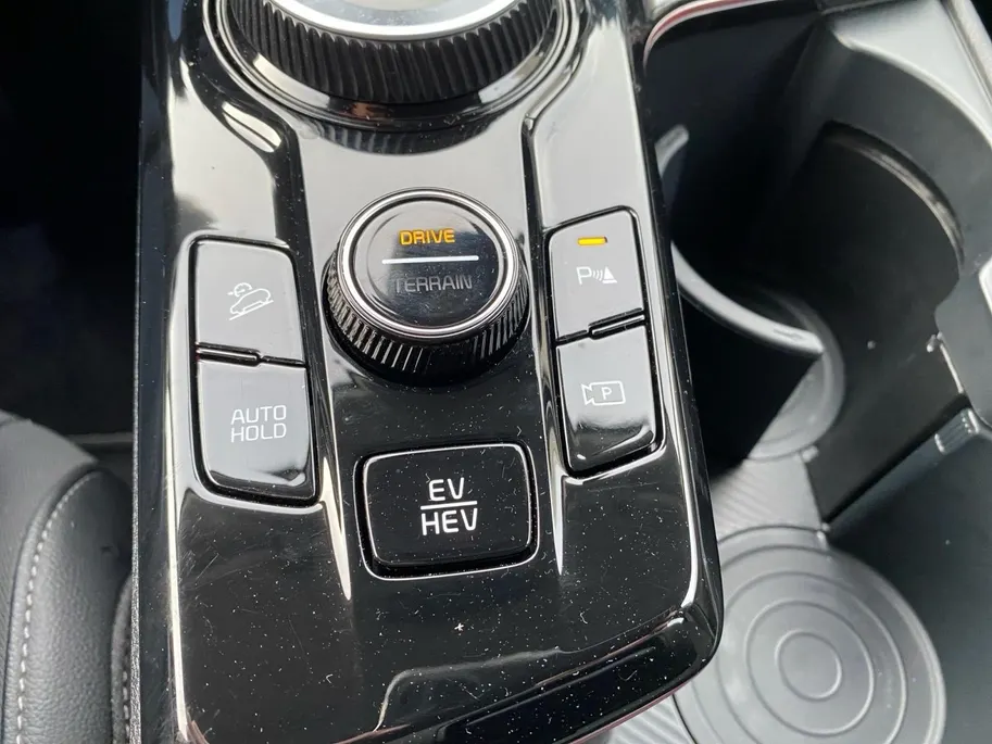 Kia Sportage 1.6 T-GDi Plug-in Hybrid AWD DynamicPlusLine | PHEV | 360 graden camera | Keyless | navigatie | Elektrische achterklep | Stoel-en stuurverwarming