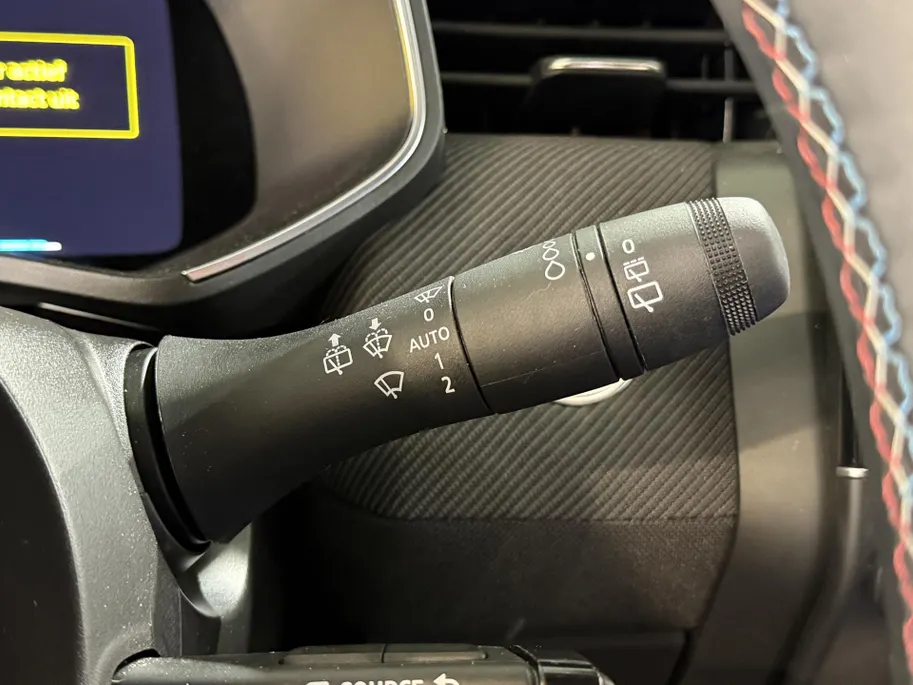 Renault Clio 145PK E-Tech Full Hybrid Esprit Alpine Automaat | Stoelverwarming | 9,3' Navi | Bose Audio | Climate Control | Apple CarPlay/Android Auto | Adaptive Cruise Control | Digital Cockpit | Full LED |
