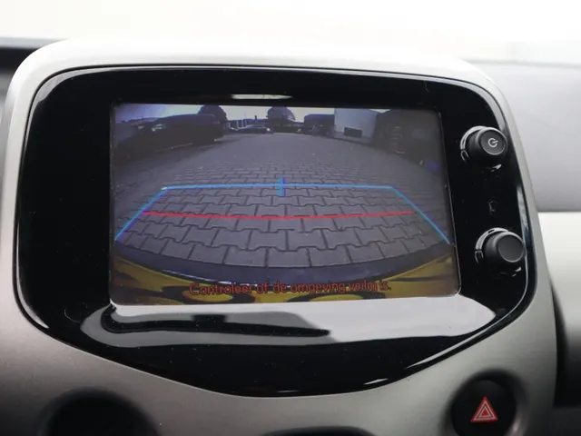 Toyota Aygo 1.0 VVT-i x-play Carplay | Camera