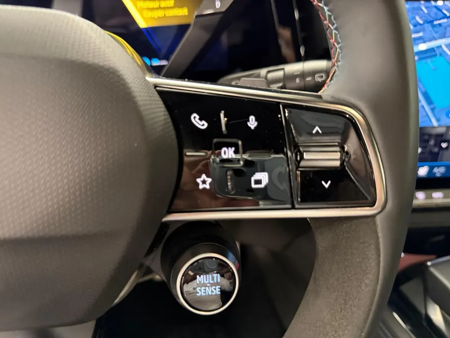Renault Austral 1.2 E-Tech full hybrid 200 esprit Alpine | 200 PK | Google Navigatie | 360° Camera | Adaptive Cruise | Matrix LED | Keyless Entry
