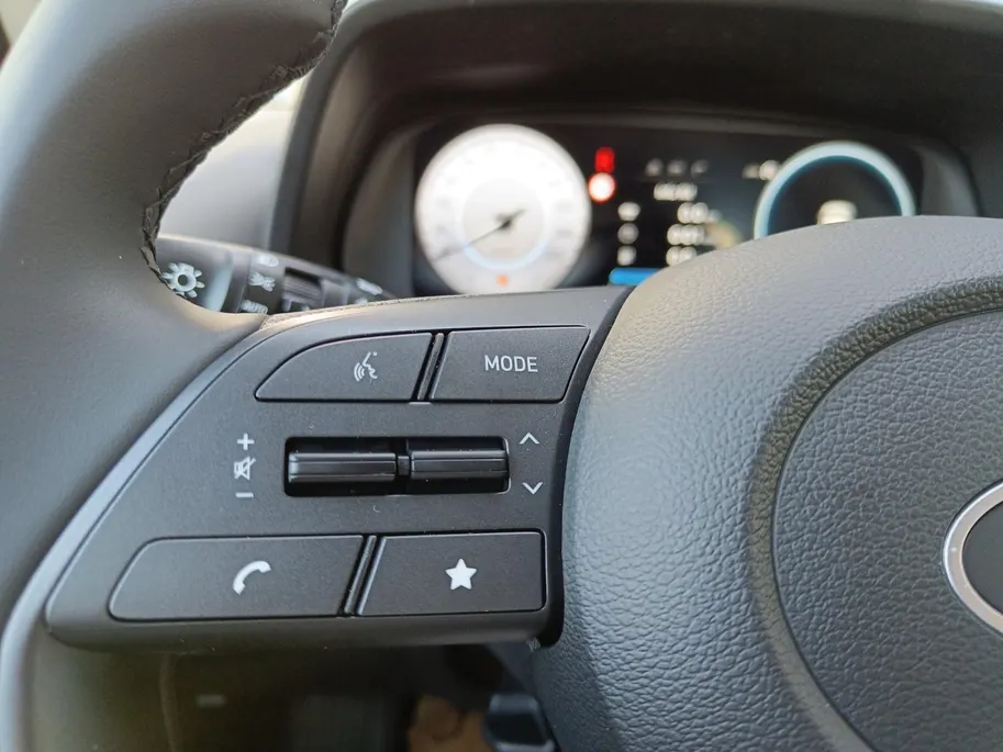 Hyundai i20 1.0 T-GDI Comfort | Navigatie | Parkeercamera | Lichtmetalen velgen |