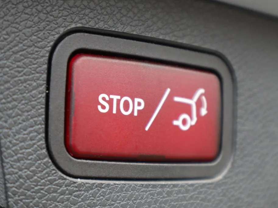 Mercedes-Benz E-Klasse Estate 200 Business Solution l Trekhaak l Carplay l Sfeerverlichting