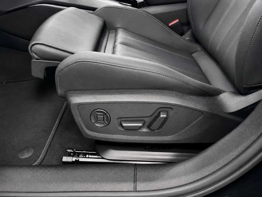 Audi A5 2.0 e-hybrid quattro S edition 299 PK · Premium pakket · Tech plus · Trekhaak elek. wegklapbaar