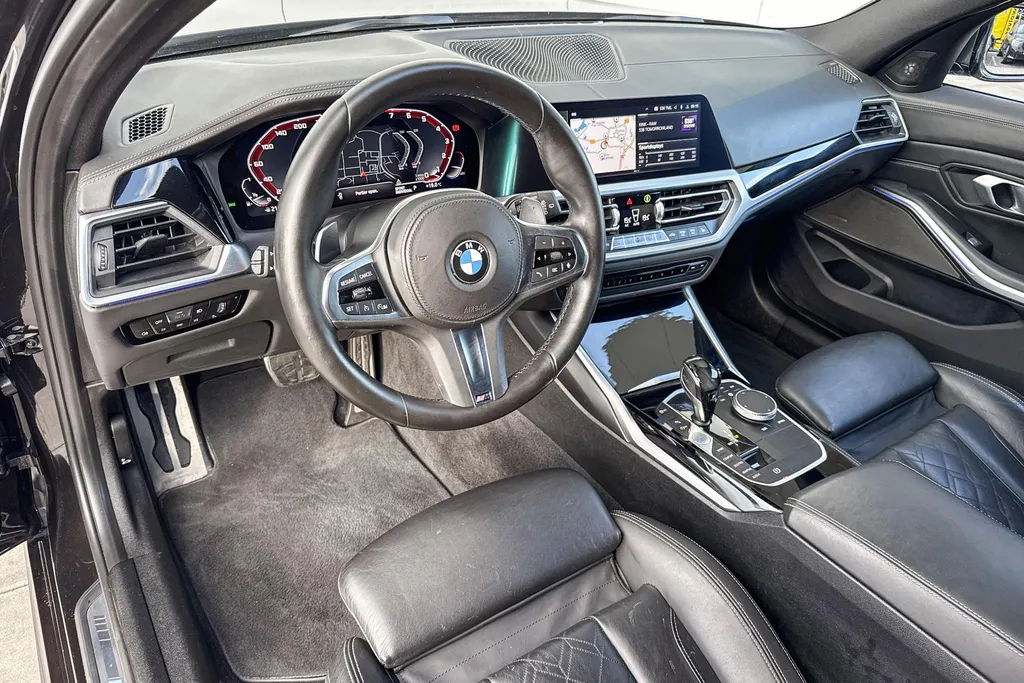 BMW 3 Serie Touring M340i xDrive High Executive