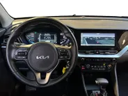 Kia Niro 1.6 GDi Hybrid DynamicLine | Apple Carplay / Android Auto | Navigatiesysteem | Licht + Regensensor | Parkeersensoren + Camera Achter | Climate Control | Cruise Control Adaptief | Rijstrooksensor + Correctie