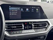 BMW 3 Serie Sedan 320i Business Edition Plus