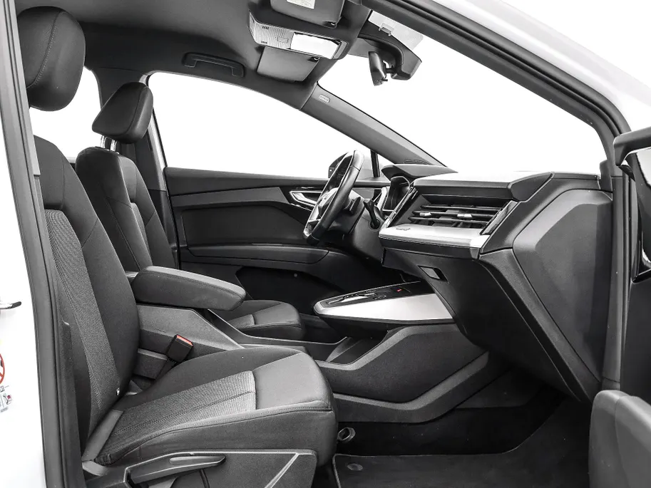 Audi Q4 Sportback e-tron 35 Edition 55 kWh 170pk · SOH 92,4% · Navigatie · Apple/Android Car Play · P-Sensoren · Elek. Achterklep · 18'' Inch ·