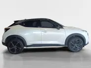 Nissan Juke 1.6 Hybrid Pulse | Bose audio | 360grd camera | Dodehoeksensoren| Lederen bekleding | Apple carplay & Androidauto | Pro-pilot | Stuur-, en Stoel- en voorruitverwarming |