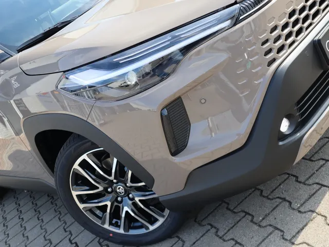 Toyota Corolla Cross Hybrid 140 Dynamic | Stoel/Stuur verwarming | Dodehoek Detectie | Elek. Klep