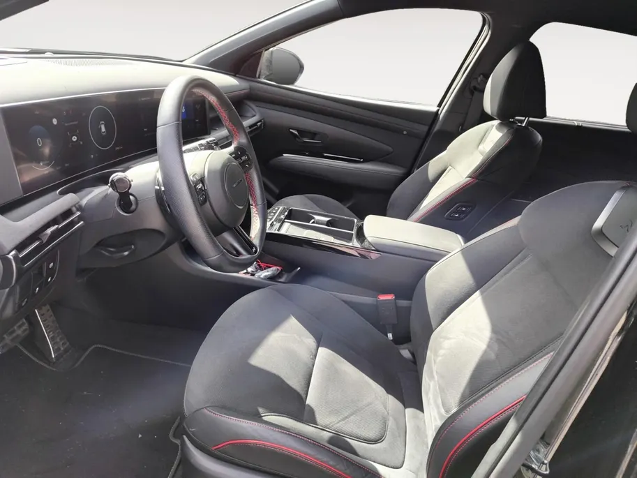 Hyundai Tucson 1.6 T-GDI PHEV N Line | Als nieuw! | Vol opties! | Climate Control | Incl. 12 maanden garantie, APK, Onderhoudsbeurt etc. Premiumpakket gratis! |