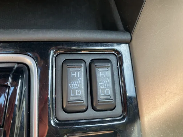 Mitsubishi Eclipse Cross 2.4i PHEV First Edition | All Seasons