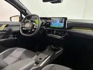 Renault Clio 160PK Full Hybrid Techno Automaat | Lichtmetalen Velgen Hoogglans Zwart | Adaptive Cruise Control | Google Built-in | Camera | Apple CarPlay/Android Auto | Full LED | Armsteun | Licht & Regen Sensor |