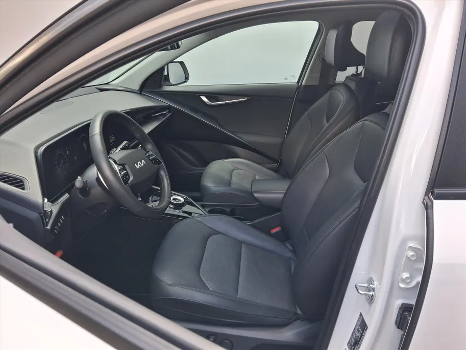 Kia Niro 1.6 GDi Hybrid ExecutiveLine |Leder |Schuifdak |HarmanKardon