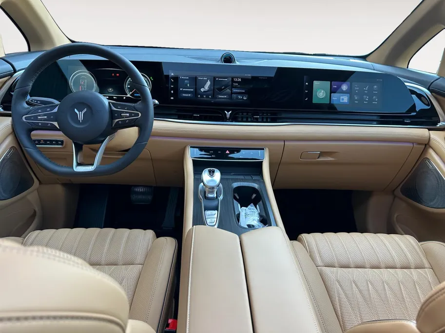 Voyah Dream Flagship Edition 109 kWh | 10.000 Euro Voorraad Voordeel| Full options | 7 Persoons | 480 km Range | 100% Electric |