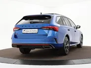 Škoda Octavia Combi 1.4 TSI 245pk DSG RS iV PHEV Business · Panoramadak · Apple/Android Car Play · P-Sensoren · Sfeerverlichting · 18'' Inch ·