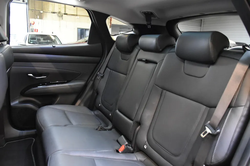 Hyundai Tucson 1.6 T-GDi Plug In Hybride Premium Sky I Schuifdak | Navi | 360 Camera | Electr stoelverst. | PDC .
