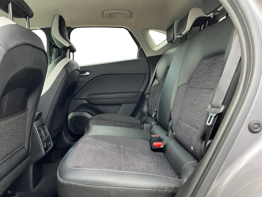 Renault Captur 1.0 TCe 100 Bi-Fuel Intens |Trekhaak | Allweatherbanden |Apple Carplay/Android Auto| Grootlichtassistent|12 maanden Bovag Garantie|
