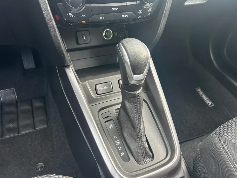 Suzuki Vitara 1.5 Hybrid Select Rhino Edition |achteruitrijcamera| LED koplampen| Apple Carplay/Android Auto| climate controle|