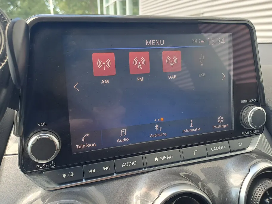Nissan Juke 1.0 DIG-T N-Connecta | Cruise | Apple Carplay/Android Auto | Camera | DAB | Keyless entry | Keyless start