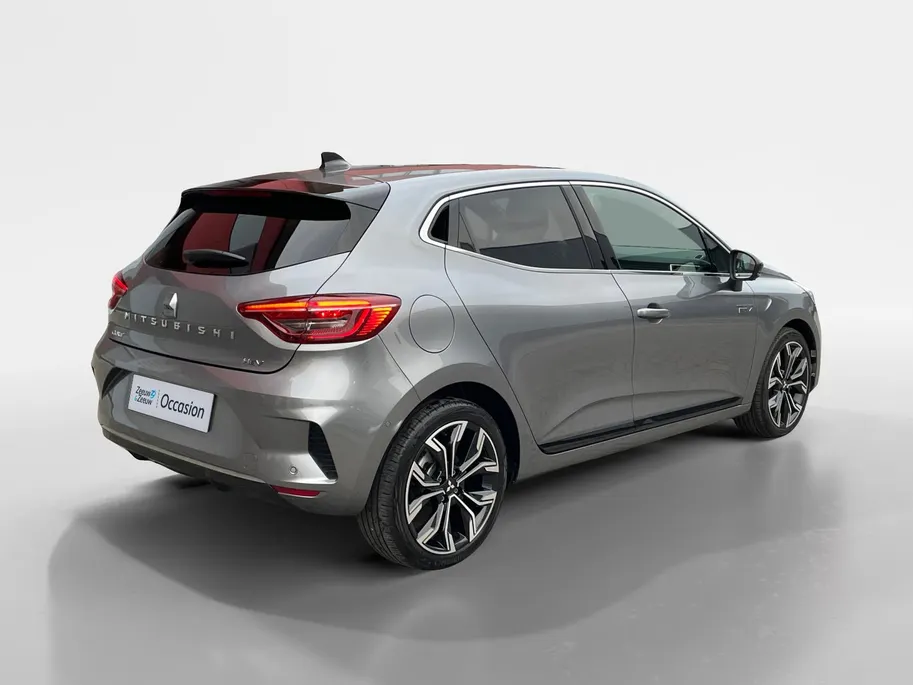 Mitsubishi Colt 1.6 HEV Instyle | Navigatie| Climate Control| Camera| Lichtmetalen velgen| Stoel verwarming| BOSE audio systeem| Parkeer sensoren voor en achter| Stuur verwarming