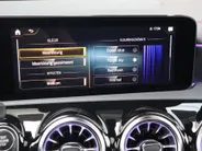 Mercedes-Benz CLA 200 AMG Line l Panoramadak l Stoelverwarming l Carplay