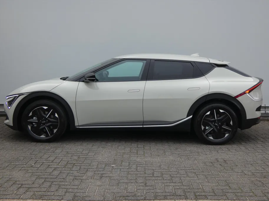 Kia EV6 63kWh 170pk RWD Light Edition | IN BESTELLING IN MEERDERE KLEUREN!