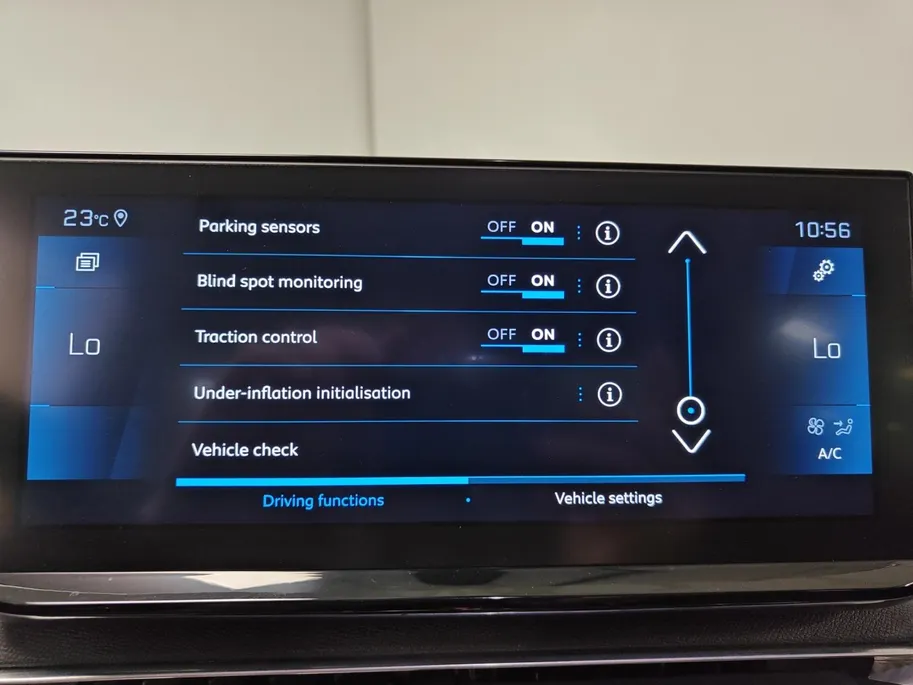 Peugeot 3008 1.2 PureTech Allure Avantage | Navi | Camera | Apple CarPlay/Android Auto | Climate Control | Cruise Control | Parkeersensoren | Lichtmetalen Velgen