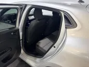 Renault Clio 90PK TCe Evolution | 1ste Eigenaar | Trekhaak 900KG Trekgewicht | Navigatie | Apple Carplay/Android Auto | Parkeersensoren | LED Lampen | Lichtmetalen Velgen | Licht & Regen Sensor |