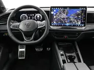 Volkswagen Passat Variant R-Line Edition 1.5 eHybrid 272 PK versn. DSG · Assistance Pakket Plus · Black Style Pakket Plus · Multimedia Pakket Plus · Trekhaak inklapbaar, met elektrische ontgrendeling, incl. Trailer Assist ·