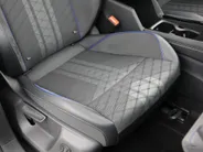 Volkswagen Tayron 1.5 272pk DSG eHybrid R-Line Edition · Panoramadak · 360 Camera · Wegklapbare Trekhaak · Stoelverwarming · Apple/Android Car Play · 20'' Inch · Garantie t/m 03-11-2029 of 100.000km