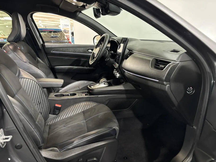 Renault Arkana 145PK E-Tech Hybrid Esprit Alpine Automaat Automaat | Camera | Adaptive Cruise Control | Elektrisch Verstelbare Stoelen | Navi | Climate Control | Stoelverwarming | Stuurwielverwarming | Apple CarPlay/Android Auto