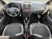 Dacia Sandero Stepway 0.9 TCe SL | Cruise control | Elektr. ramen voor en achter | Navigatie | Parkeersensor achter | DAB | Airco | Lichtmetalen velgen | Bovag garantie |