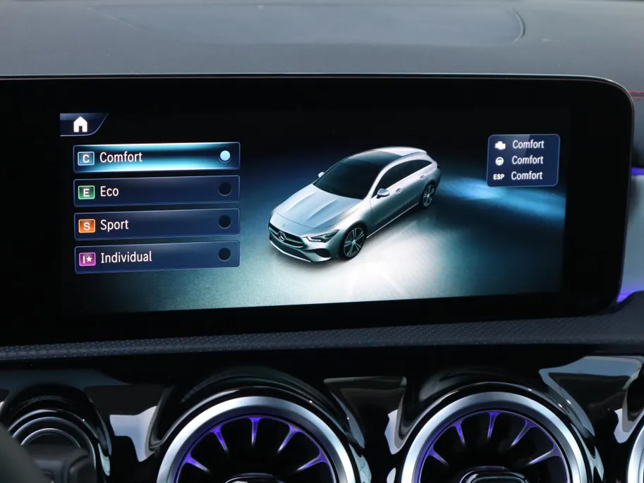 Mercedes-Benz CLA Shooting Brake 180 Star Edition AMG Line