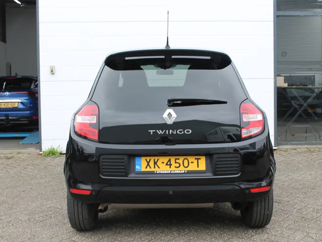 Renault Twingo 1.0 SCe Limited | Airco | LM Velgen | parkeersensoren achter | privacy glass achter |