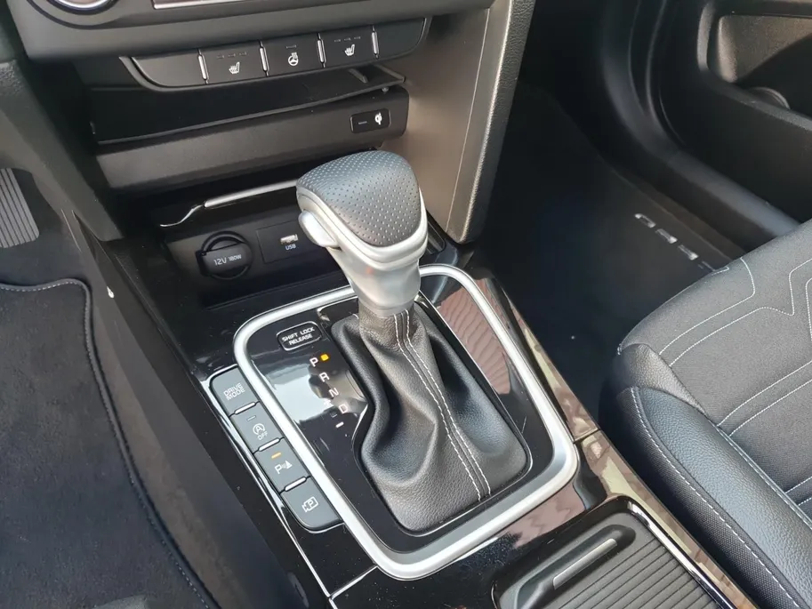 Kia Ceed Sportswagon 1.0 T-GDi MHEV Design Edition | Stoel en stuurverwarming | Navigatie | Camera | Apple Carplay / Android Auto | Elektrisch achterklep |