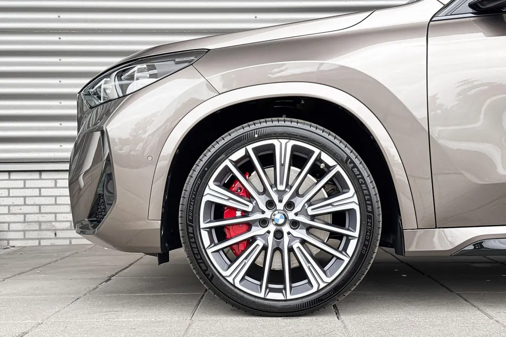 BMW iX1 eDrive20 67 kWh M Sport Edition