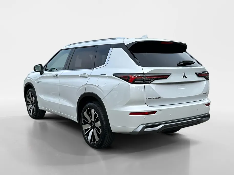 Mitsubishi Outlander 2.4 PHEV Instyle | 5.000 EURO KORTING | NU DIRECT LEVEBAAR |