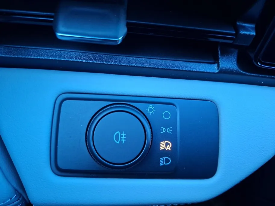 Ford Puma Gen-E Premium 44 kWh | Climate Control | Camera | Parkeersensoren | B&O Audio | Matrix Ledkoplampen | Halfleer bekleed | Apple Carplay&Android Auto | El. Achterklep | Navigatie |