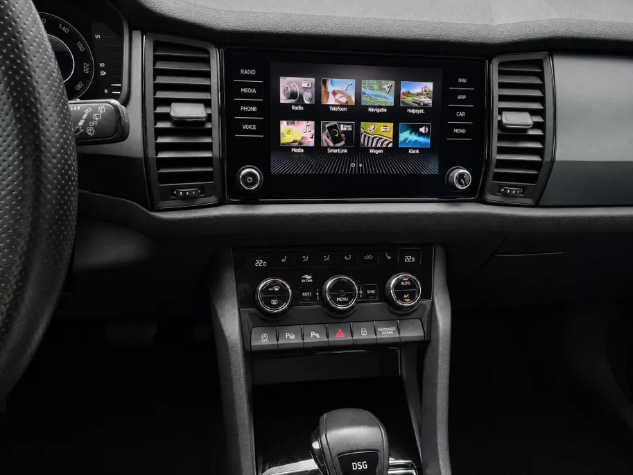 Škoda Kodiaq 1.5 TSI 150pk DSG Business Edition · Trekhaak · Camera · Apple/Android Car Play · Navigatie · Stoel-& Stuurverwarming · 19'' Inch ·