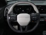 Kia EV5 GT-PlusLine 81.4 kWh | Schuifdak | Stuur-/stoelverwarming + ventilatie | Warmtepomp | 360 Camera | Elek. stoelverst. | Leer | HUD | LED | 19" LM |