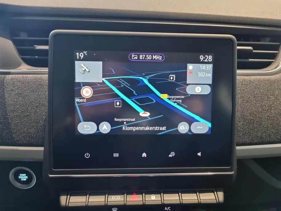 Renault ZOE R135 Evolution 52 kWh | Koopaccu | SoH 97,7& | Navigatie | LMV | Apple Carplay & Android Auto | Camera | Parkeersensoren | 12 Maanden BOVAG Garantie