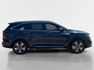 Kia Sorento 1.6 T-GDI Plug-in Hybrid 4WD ExecutiveLine *Navi+360Camera*Climate Control*Schuif/kanteldak*Stoelverwarming/ventilatie*Elekt. Trekhaak*Elekt. Achterklep*Vol opties! Zeer nette auto!