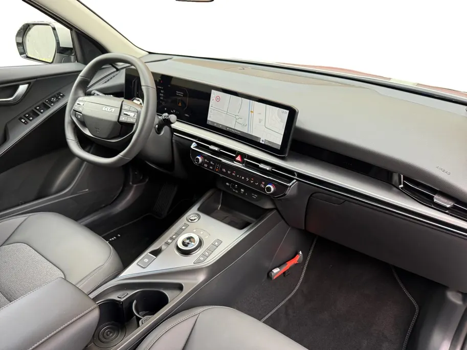Kia Niro 1.6i Hybrid DynamicPlusLine | FACELIFT | Harman Kardon | Schuif/kanteldak | Metallic lak | Led verlichting | Fabrieksgarantie t/m 1-7-2033 +3x 1 jaar* | NAP